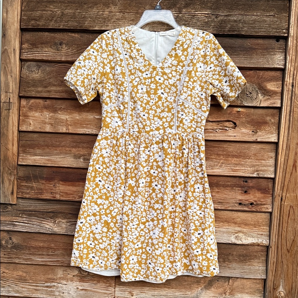 Pando grove Floral Yellow Dress